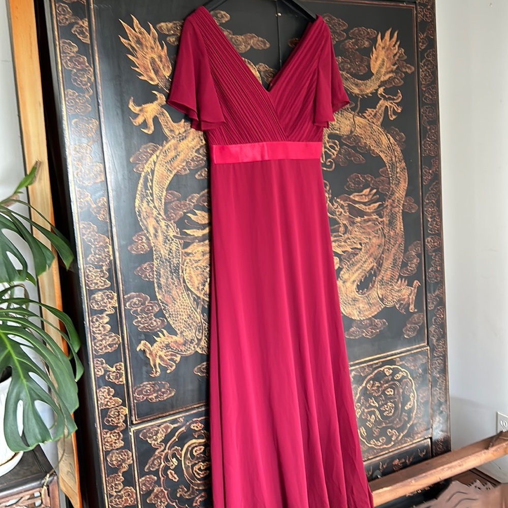 NWT Ever Pretty Flattering Burgundy gown formal 8-10 - Picture 7 of 13